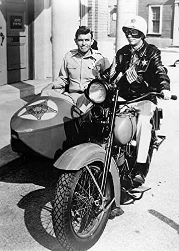 אנדי גריפית 'מציג את אנדי בצילום עם דון קנוטס על אופניים 5x7 אינץ' תמונה